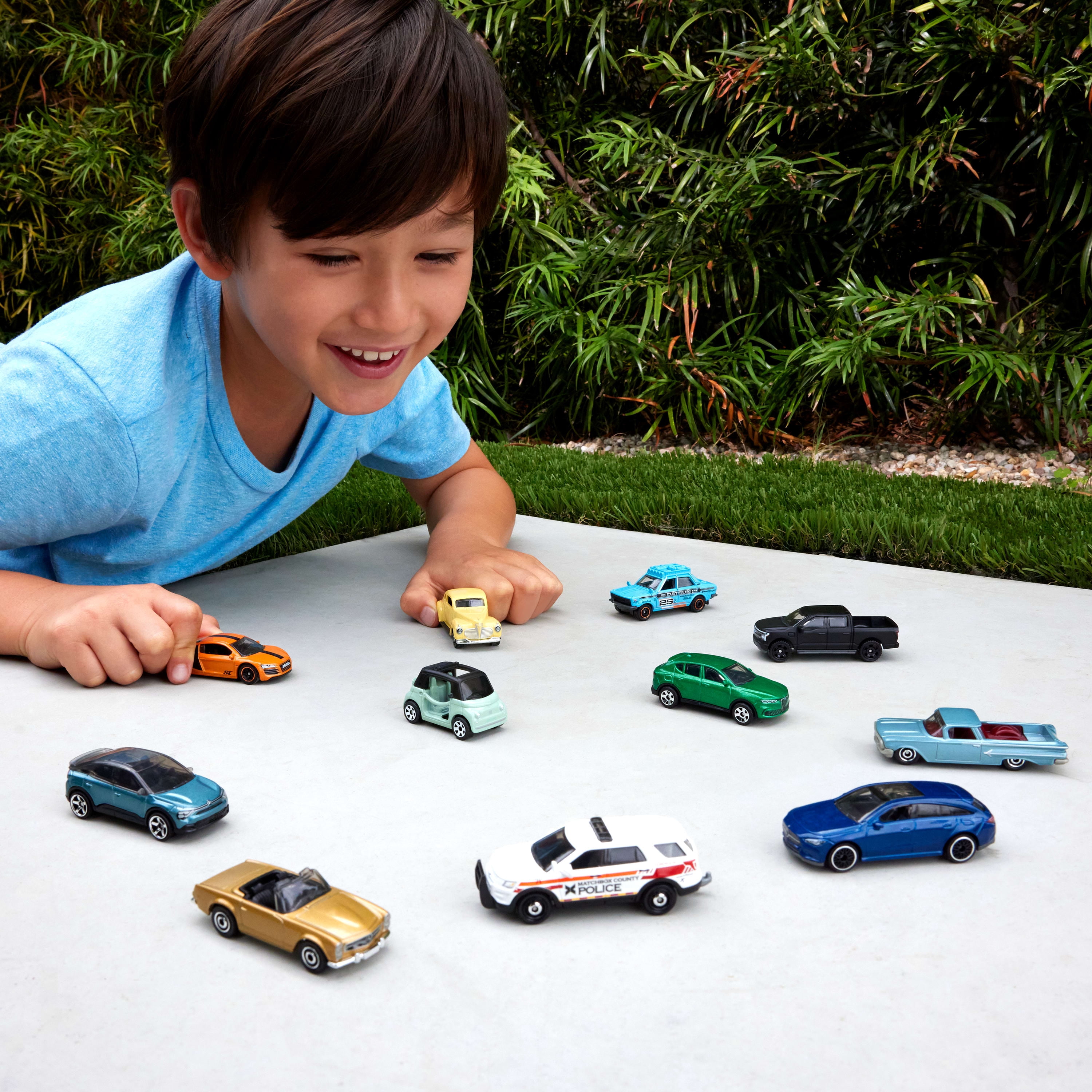 Matchbox 1:64 Scale Die-Cast Toy Car or Truck (Styles May Vary