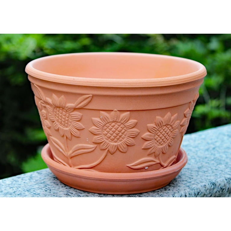Set of 2 Raised Sunflower Embellished Natural Terracotta Garden Pot with Tray Set of 2 Raised Sunflower Embellished Natural Terracotta Garden Pot with Tray