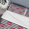 thumbnail image 4 of Designart 'Red Lips Fashion Pattern' Mid-Century Modern Duvet Cover Set, 4 of 4