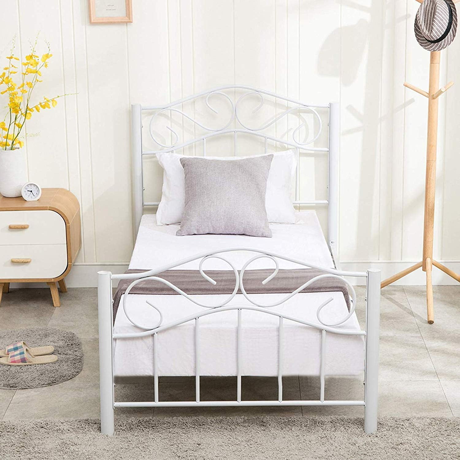 girls metal bed frame