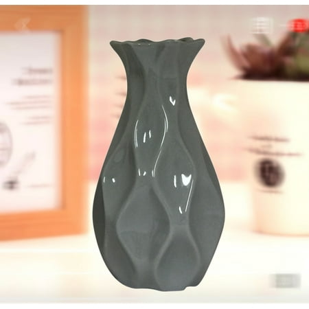 Ceramic Vase With Flowers Desk -top Ceramic Vase Dark Green;Product Size: 3.25 x 3.25 x6. Indoors use Desk top, office, dorm, shop, put any cut flowers inside ()