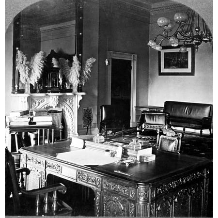 White House Office 1906 Npresident Theodore RooseveltS Office In The White House Photographed In 1906 Rolled Canvas Art