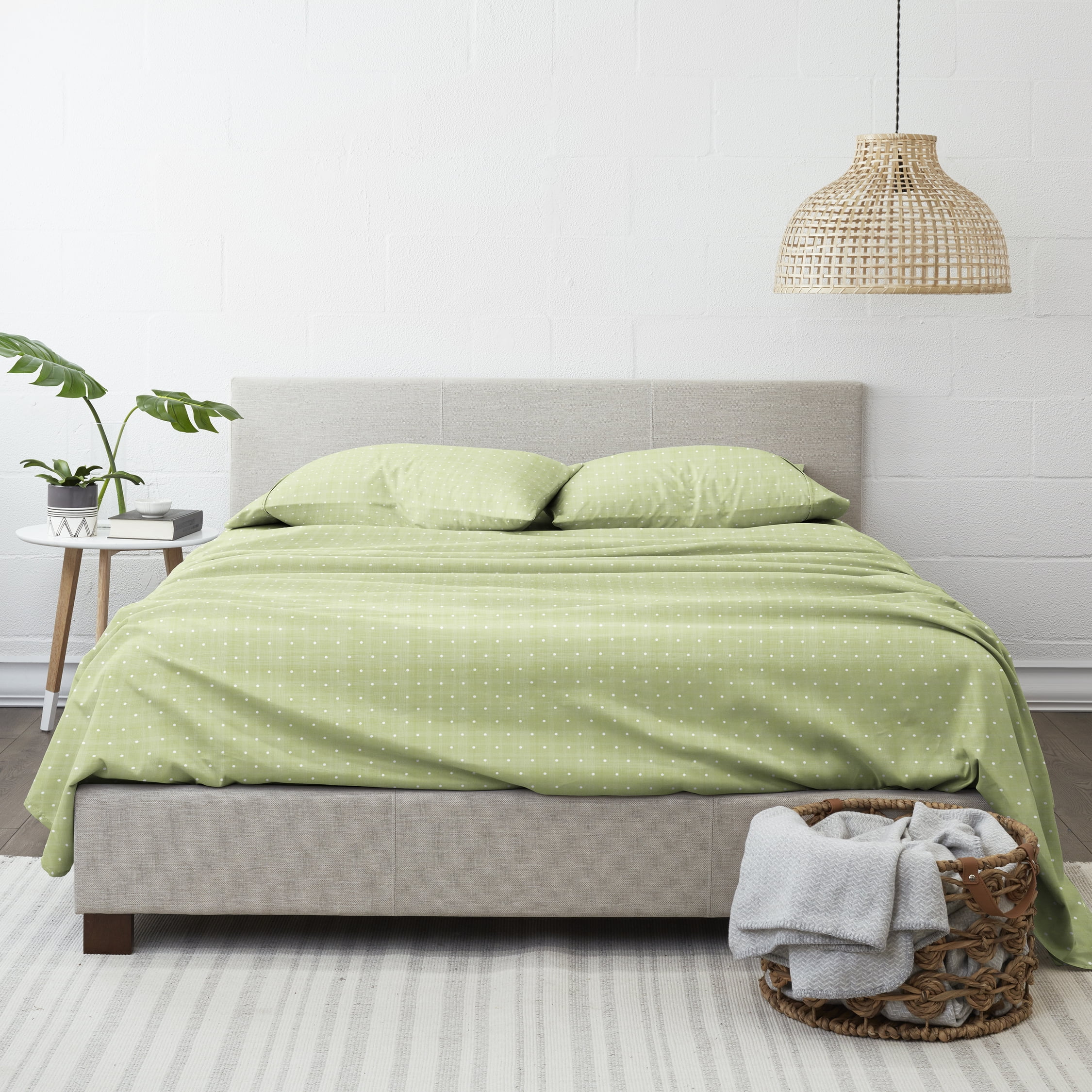 Noble Linens 4 Piece Pattern Microfiber Bed Sheets Set, Moss Polka Dot, King