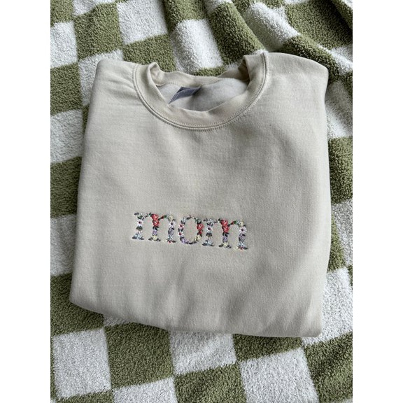 Floral Mom Embroidered Sweatshirt, Mama Crewneck, Mama Sweatshirt, Embroidered Sweatshirt, Floral Mama Sweater, Mom Sweatshirt