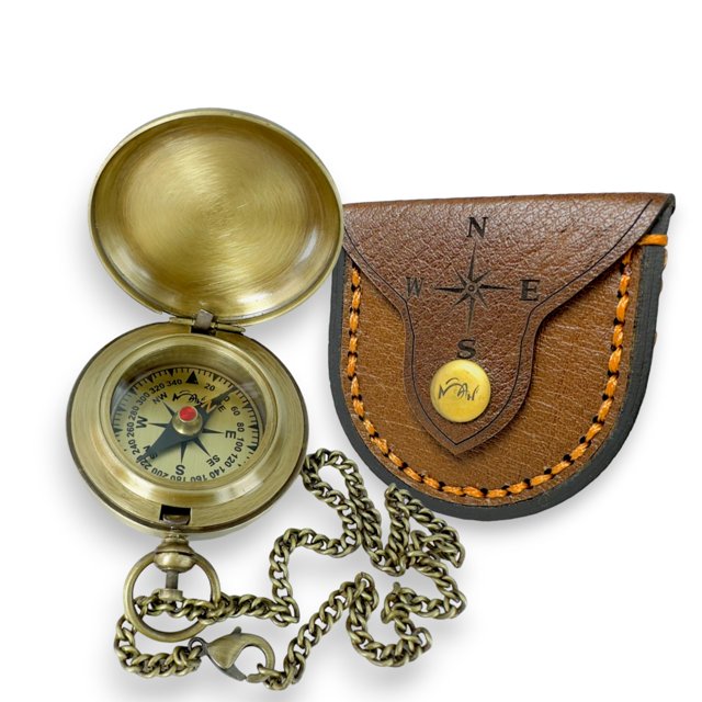 Compass MAH de latón hecho a mano y personalizado para padrino