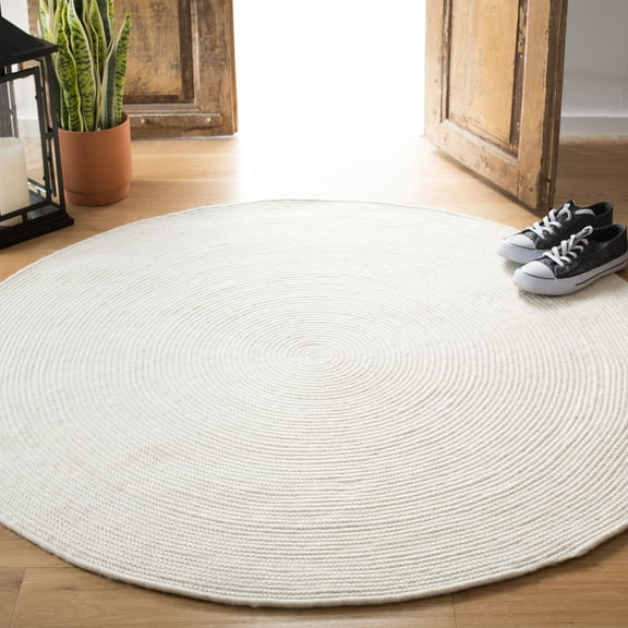 SAFAVIEH Braided Ronan Solid Reversible Area Rug, Ivory, 5' x 5' Round