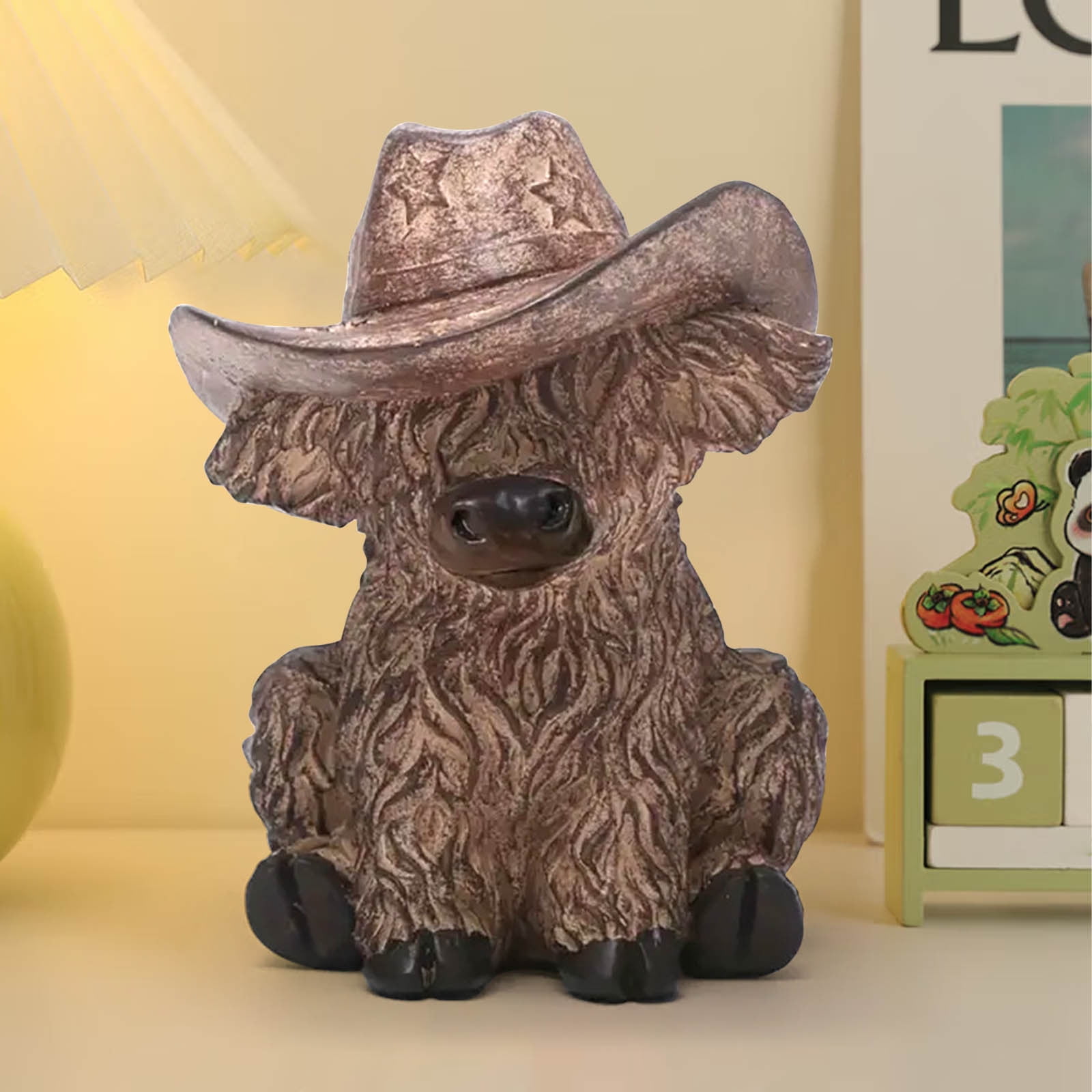 Cadorn Highland Cow Statue, Resin Farmhouse Decor, Rustic Animal Sculpture for Home & Garden