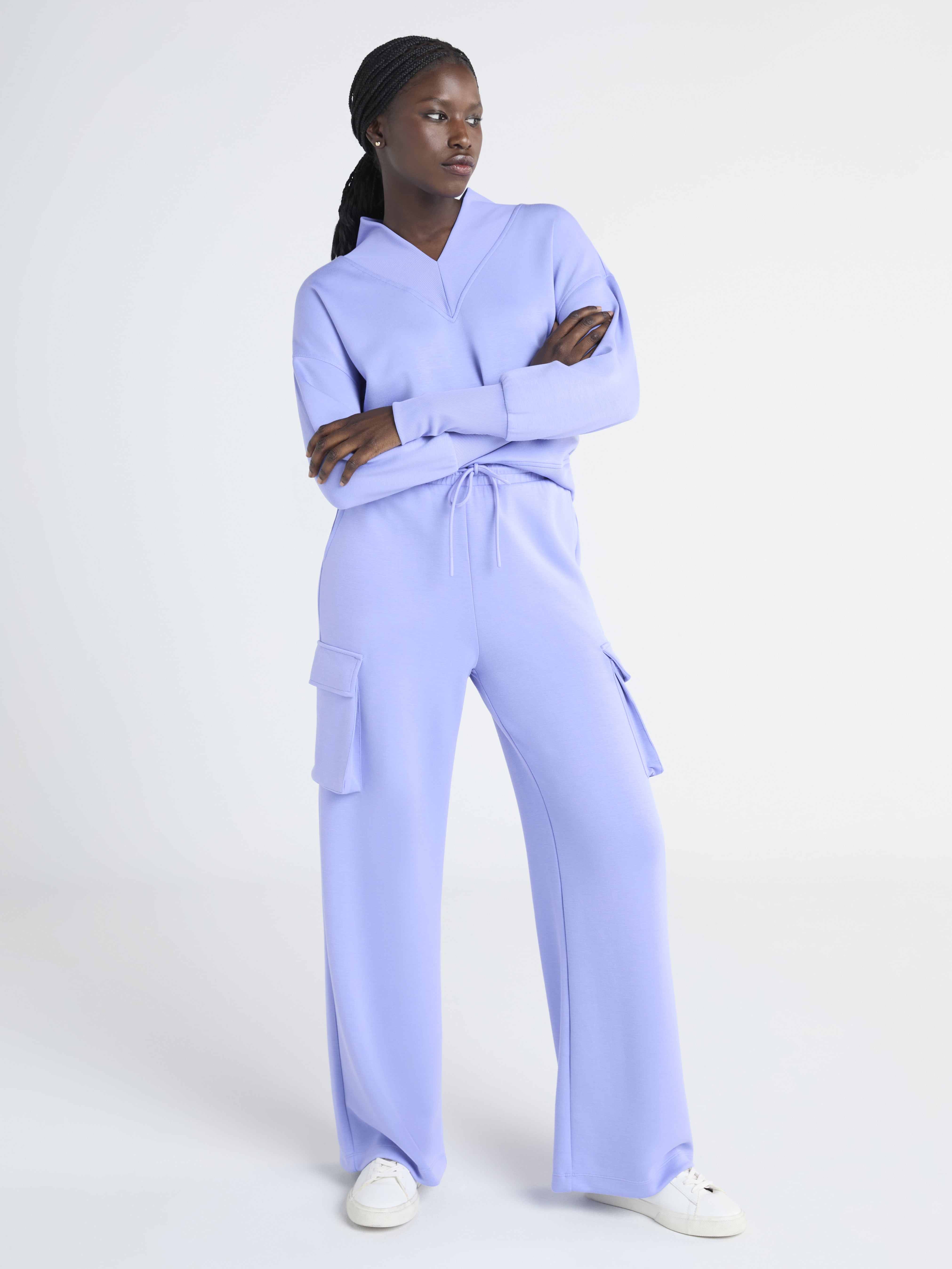 Scoop Women’s and Women’s Plus Ultimate Scubaknit Wide Leg Cargo Sweatpants, Sizes XS-4X