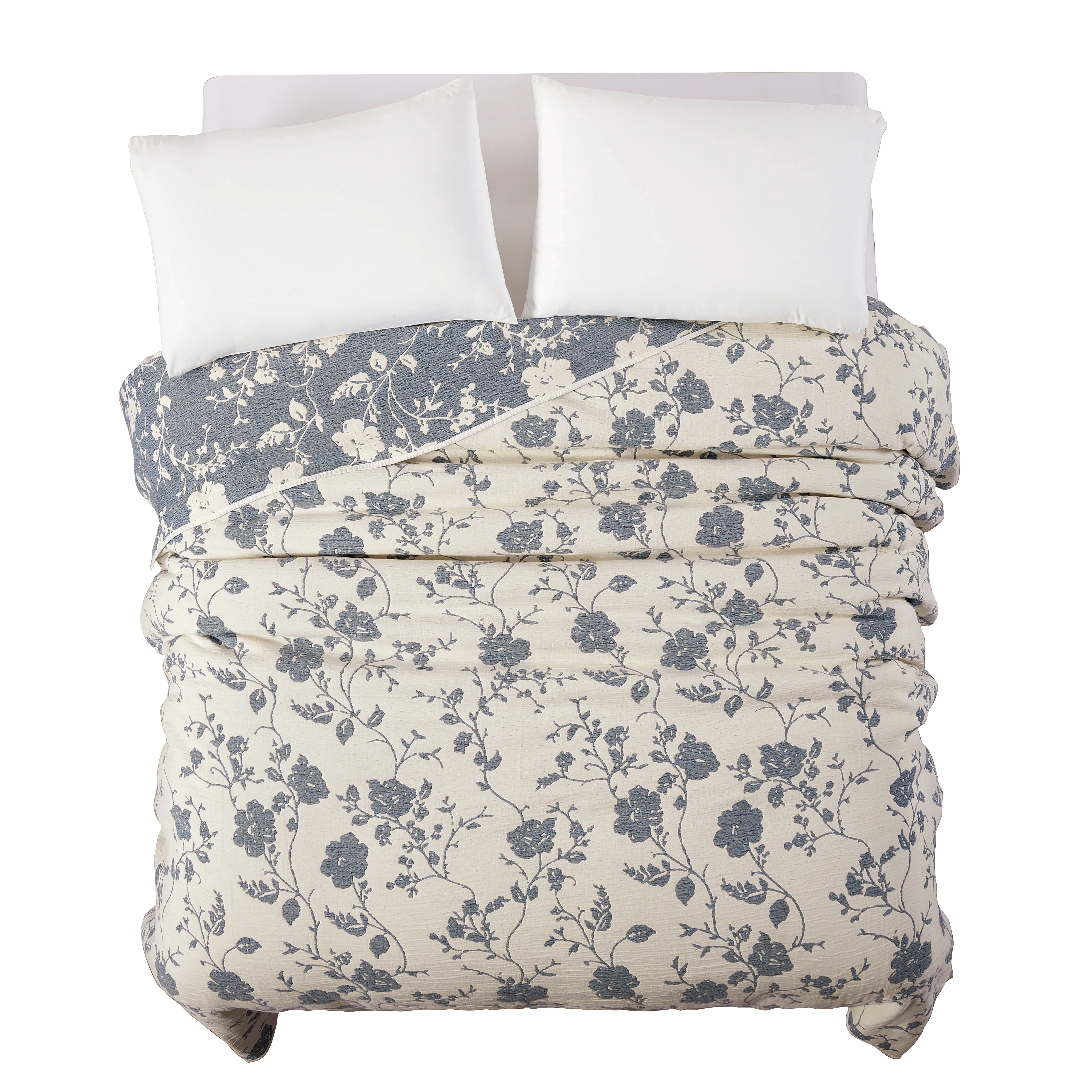 The Pioneer Woman Agatha Floral Gauze Quilt, Blue Dust, Full/Queen, Reversible