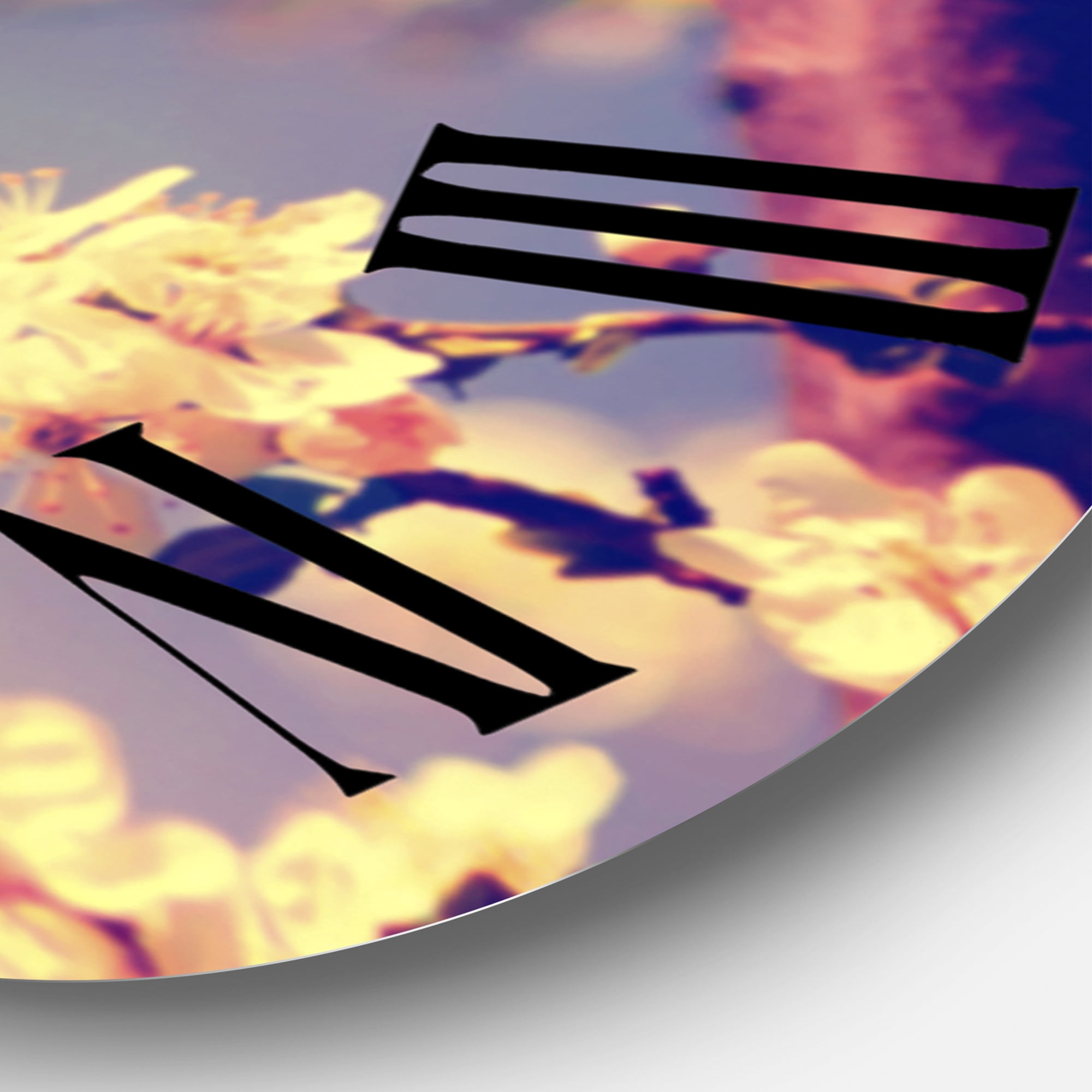 Designart 1 in Traditional Wall Clock