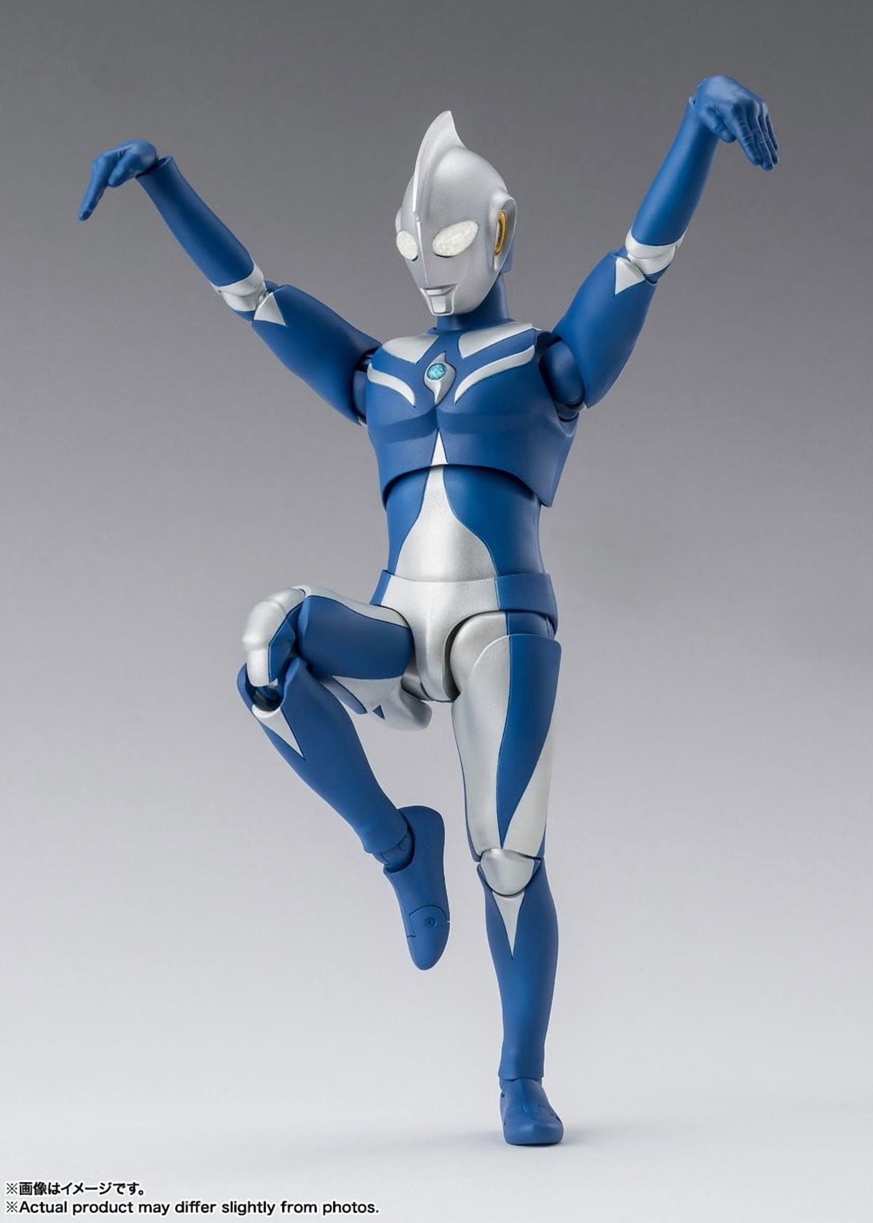Bandai Tamashii Nations Ultraman Cosmos: Ultraman Cosmos Luna Mode S.H.Figuarts Action Figure