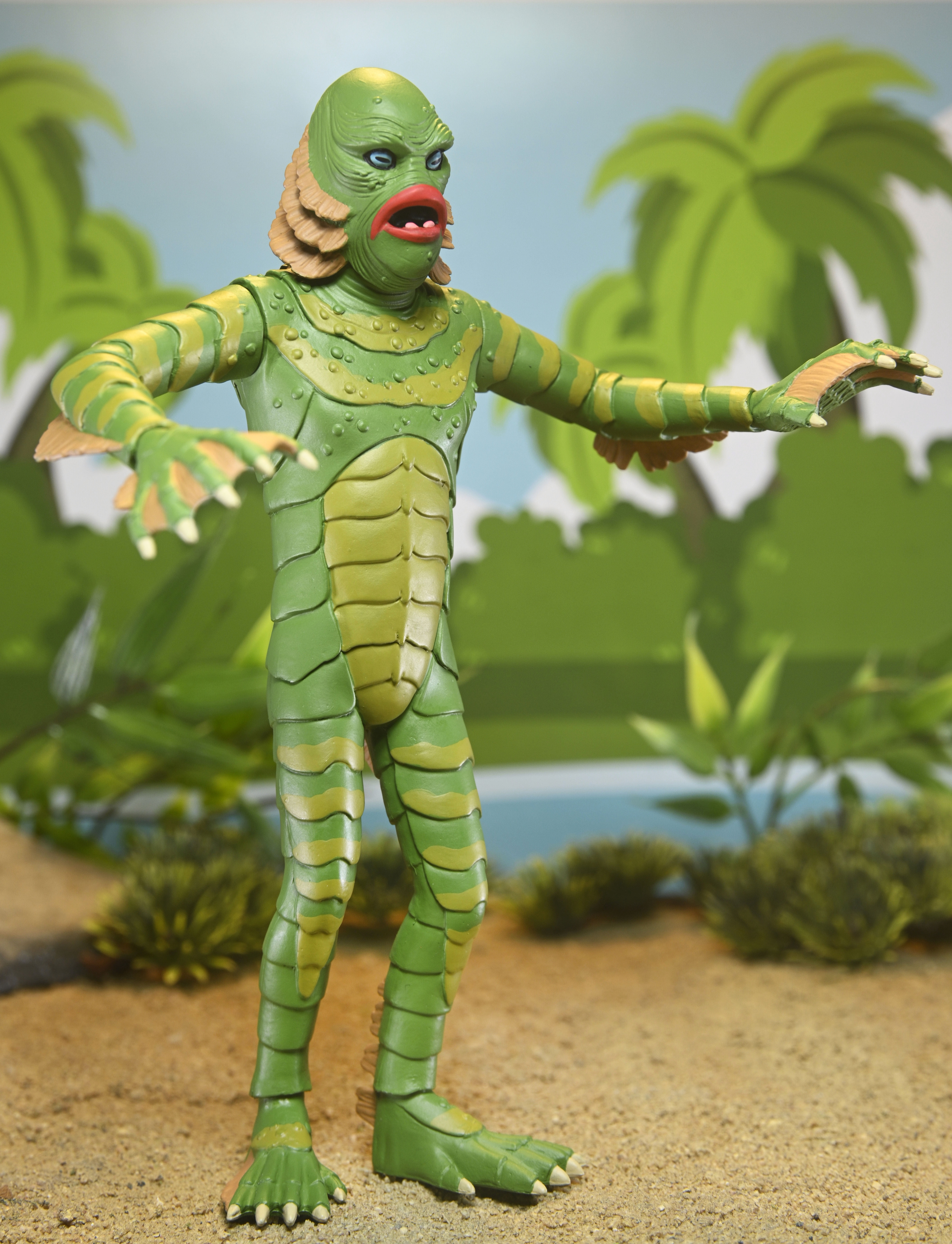 NECA Universal Monsters: Creature from the Black Lagoon Toony Terror with Fossil Hand Accessory (6")