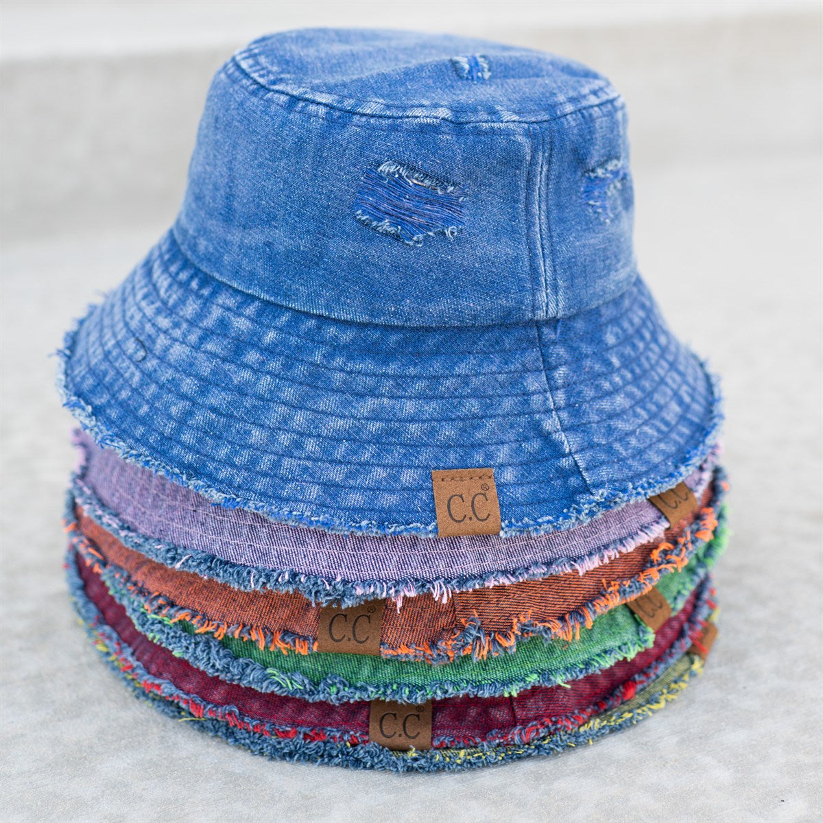 CC classic pearl denim bucket hat NEW Chanel Cloche Light Denim Bucket Hat – Spring/Summer  main image 2