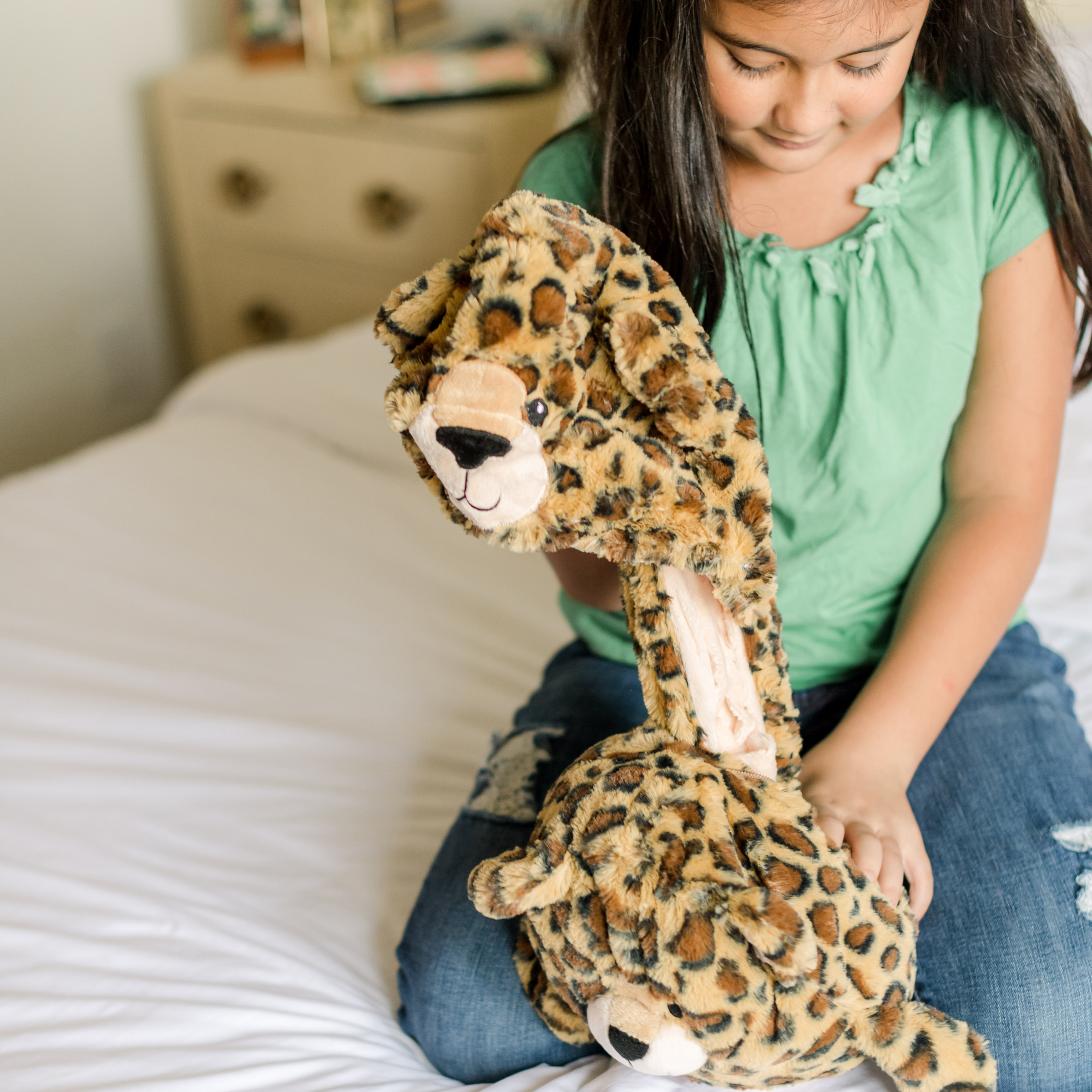 Animal Adventure Wild for Style™ 2-in-1 Transformable Cape 10" Leopard Plush Toy - image 4 of 7