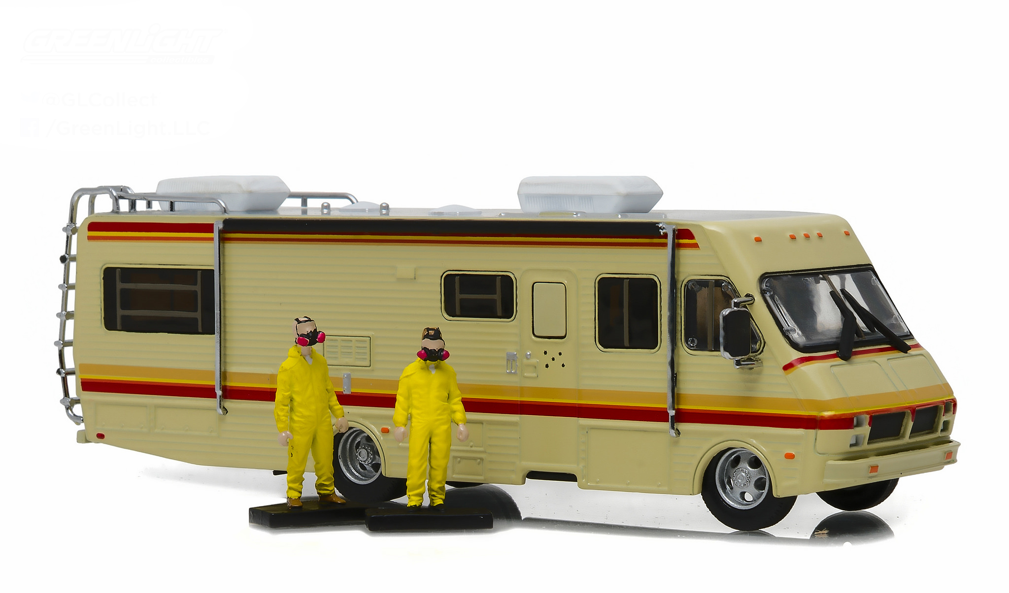 ミニカー 1/64 Breaking Bad 1986 FLEETWOOD BOUNDER s-l1200.jpg