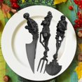 thumbnail image 2 of Juego de cubiertos con forma de calavera de esqueleto, juego de cubiertos de 3 piezas, incluye cuchara, tenedor y cuchillo, vajilla de diseño moderno, aspecto fantástico (negro), 2 of 5
