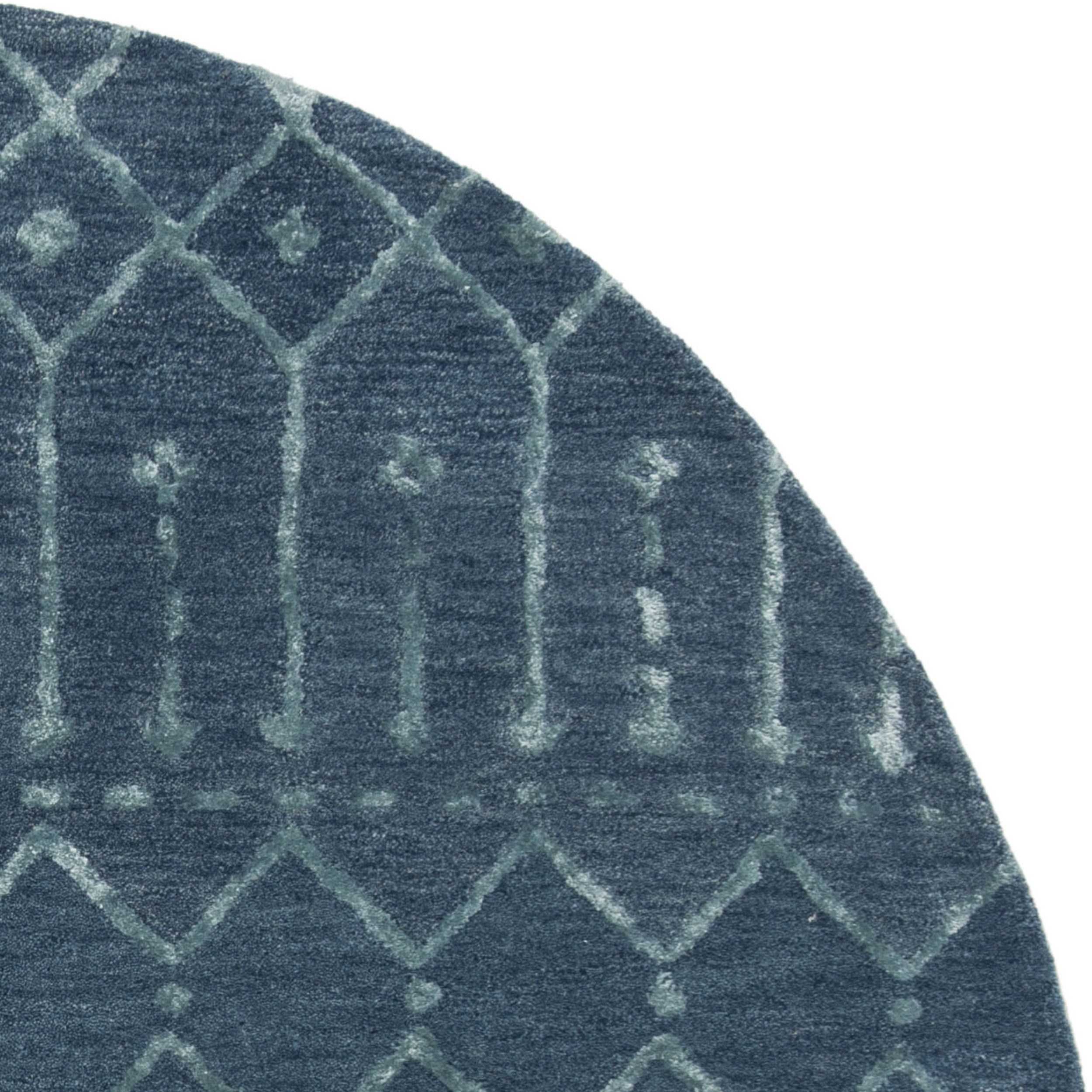 SAFAVIEH Himalaya Darin Geometric Wool Area Rug, Navy/Silver, 6' x 6' Round
