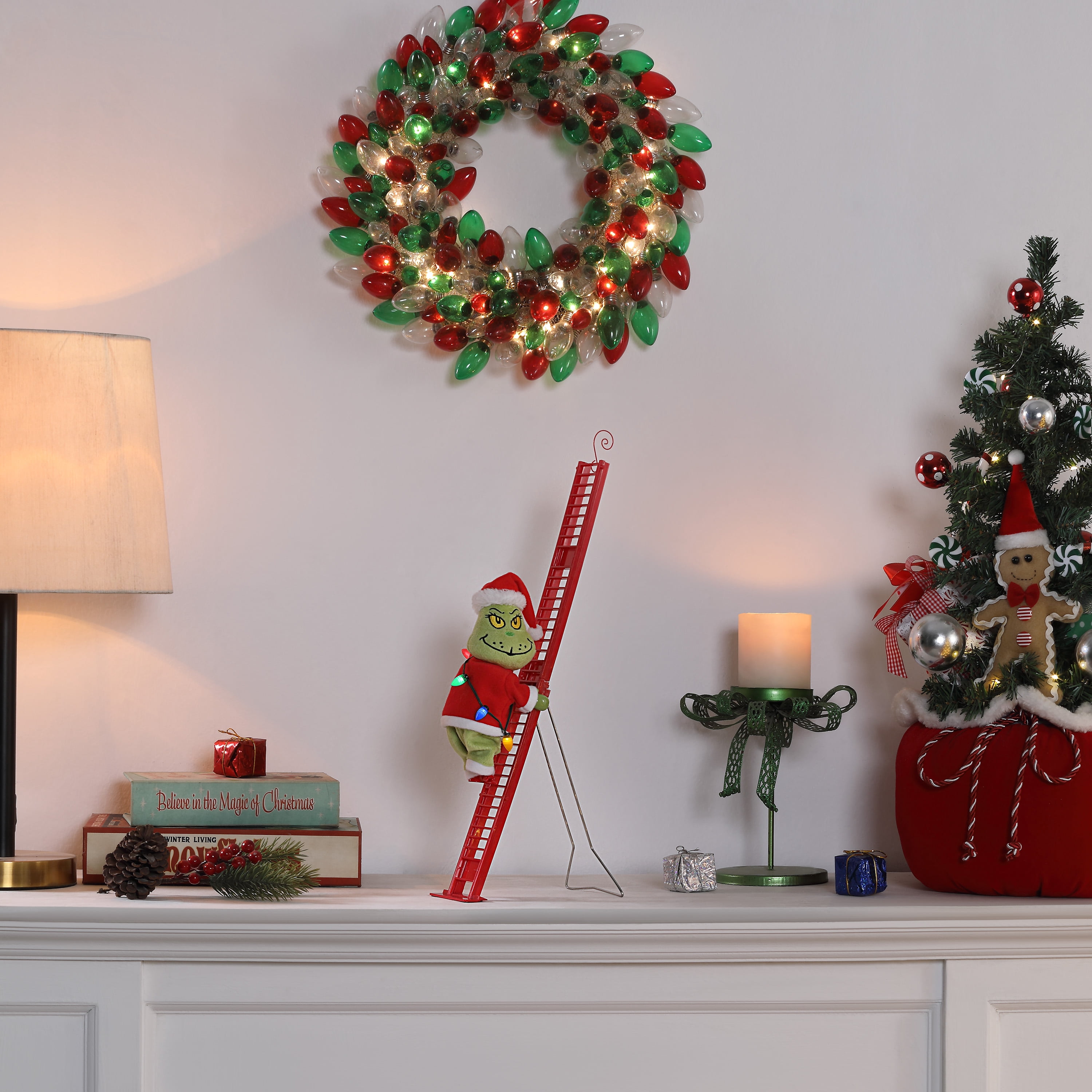 GRINCH 17" Animated Tabletop Climber Decoration