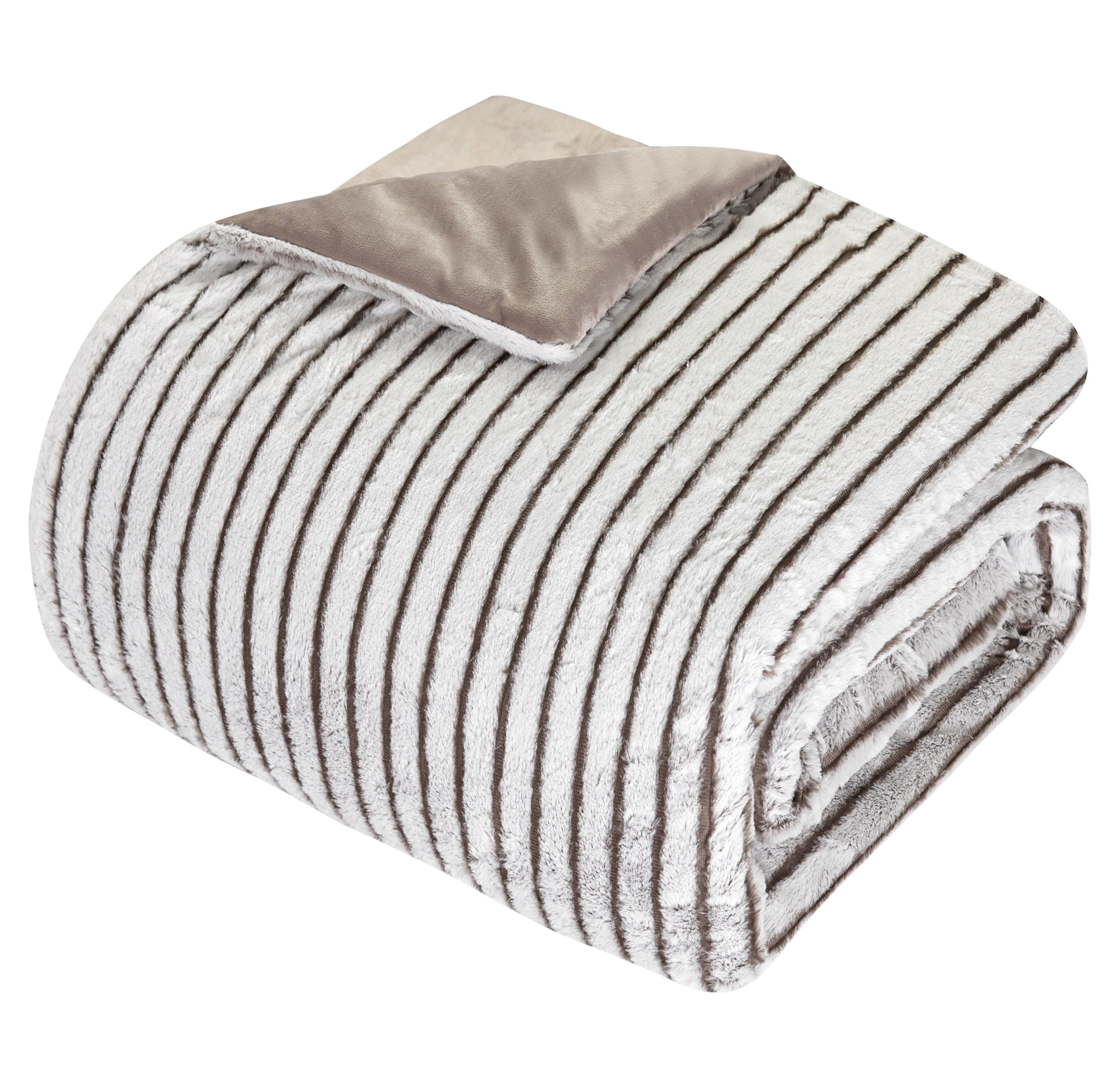 Dearfoams 3 Piece Comforter Set, Full/Queen