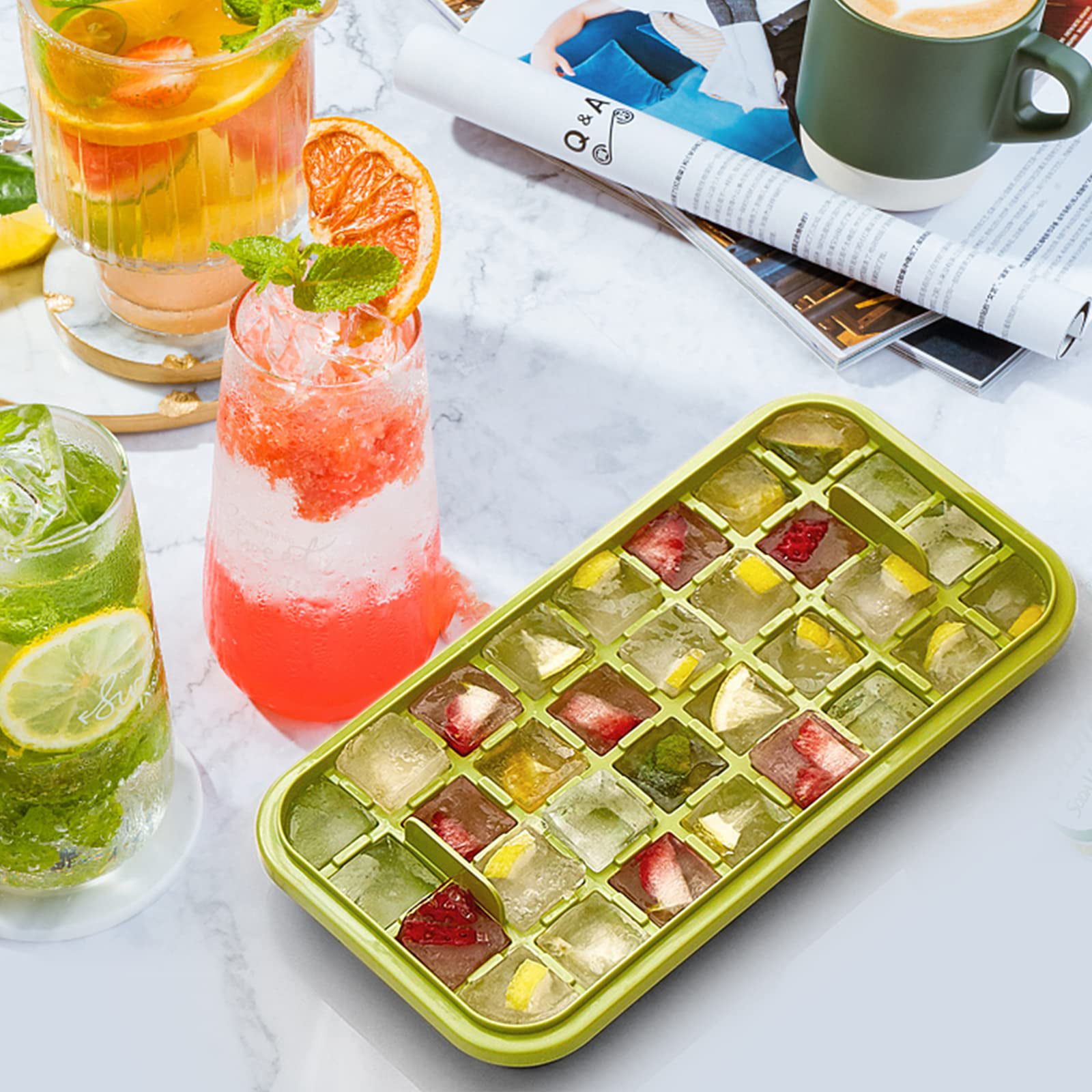 CTSZOOM Ice Cube Tray with Lid and Bin &Scoop, 64 pcs Ice Cubes