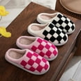 thumbnail image 2 of Pantuflas de algodón con cara sonriente para hombre y mujer, para el hogar, de invierno, con tablero de ajedrez, bordadas a cuadros, pantuflas peludas, 2 of 6