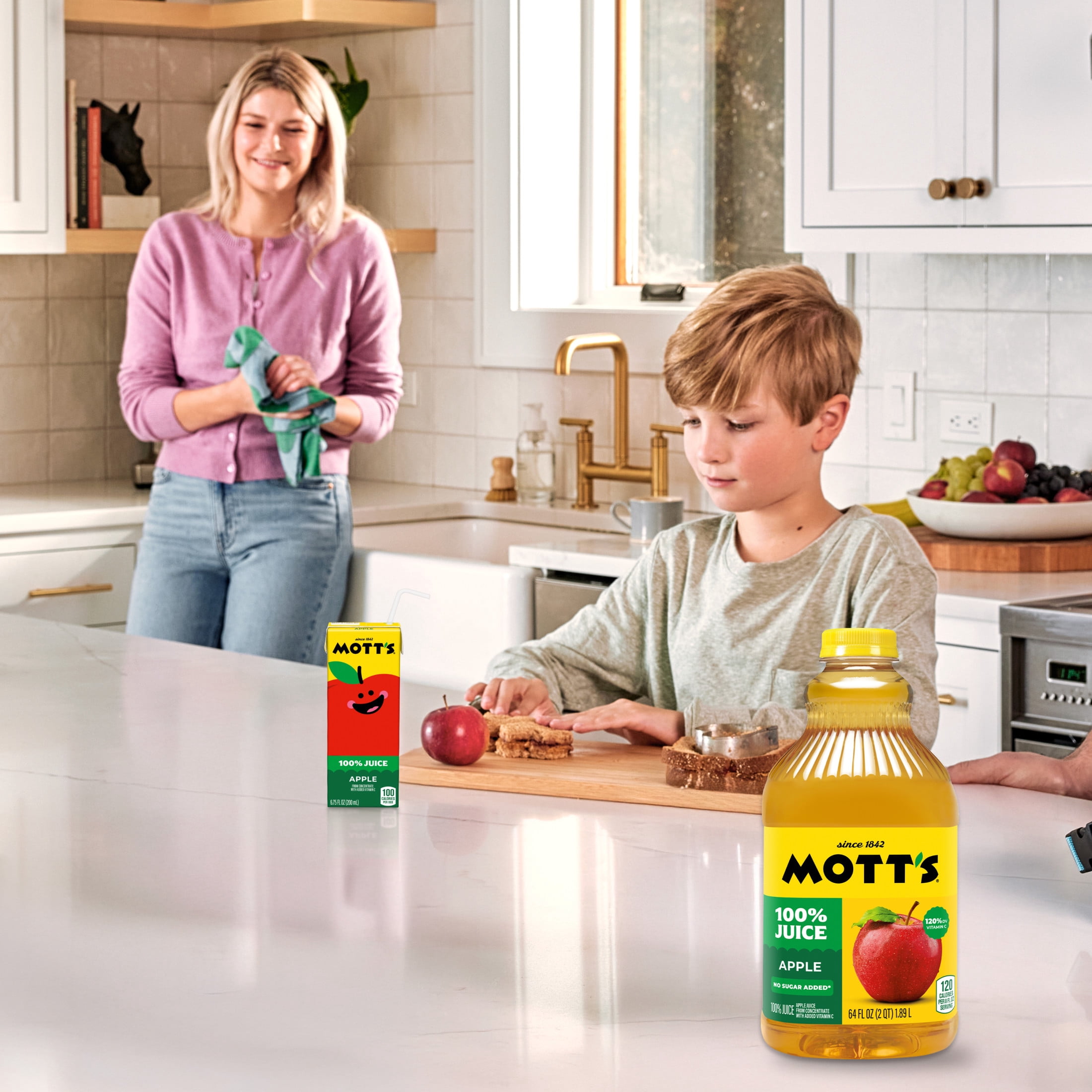 (8 pack) Mott's 100% Apple Juice, 64 Fluid Ounce, Bottle