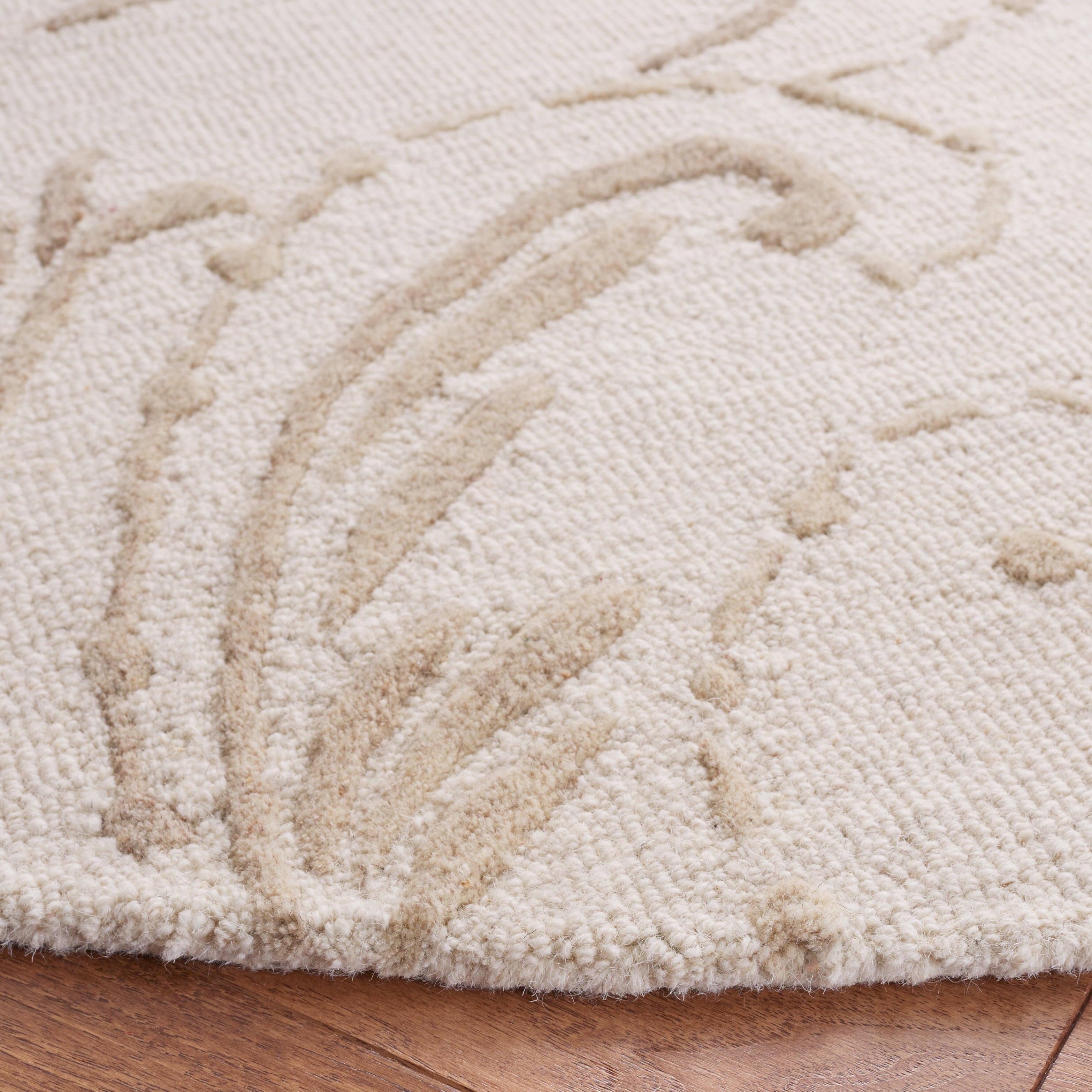 Safavieh Jardin Salome Leaves Area Rug, Ivory/Beige, 6' x 6' Round