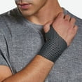 thumbnail image 4 of Muñequera delgada Aqyh - Ajustable - Suave y transpirable - Alivio del túnel carpiano - Soporte ligero - Soporte de muñeca de compresión - Mano derecha/izquierda - Cojín de muñeca para entrenamiento, 4 of 8