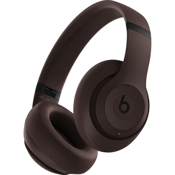 Beats Studio Pro Bundle | Black power cords for electronics
