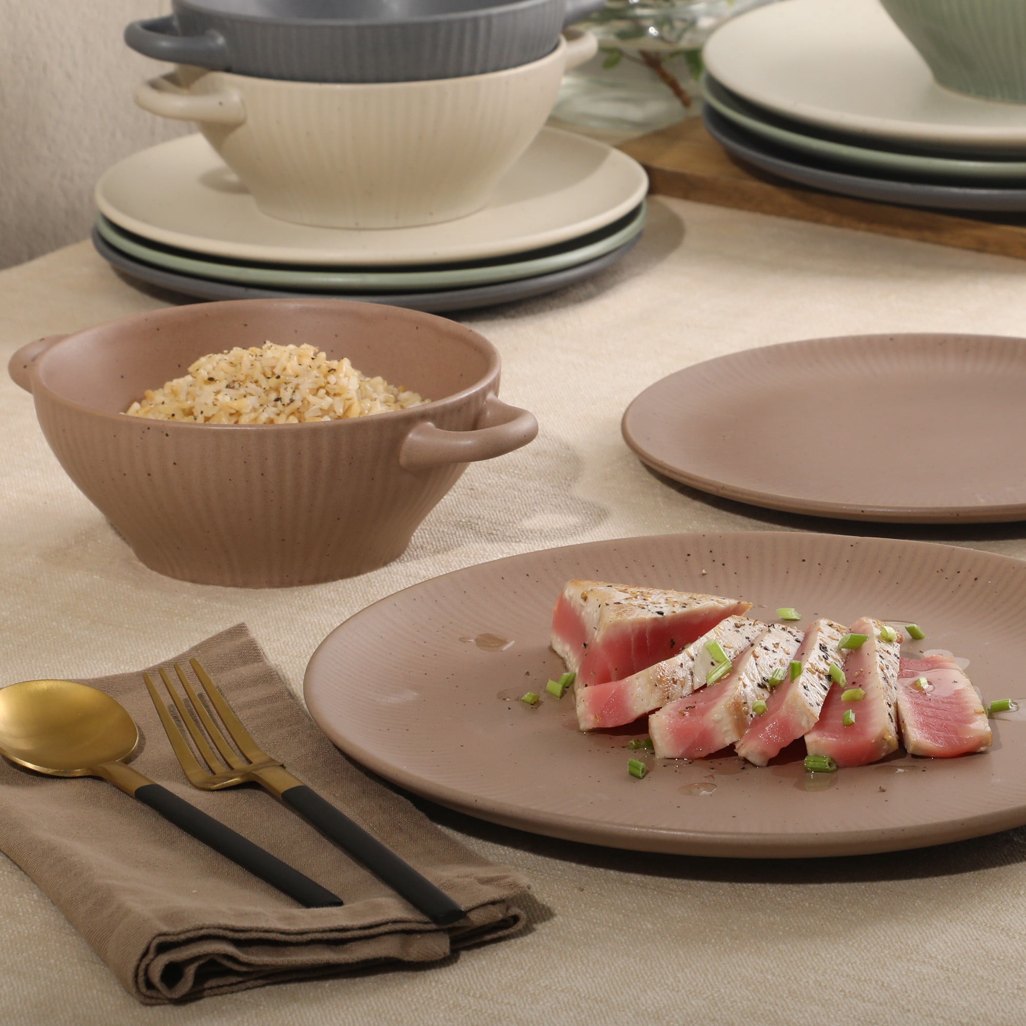 Gibson Elite Clover Hill 12-Piece Stoneware Dinnerware Set - Embossed Reactive Glaze - Service for 4 - Assorted Colors