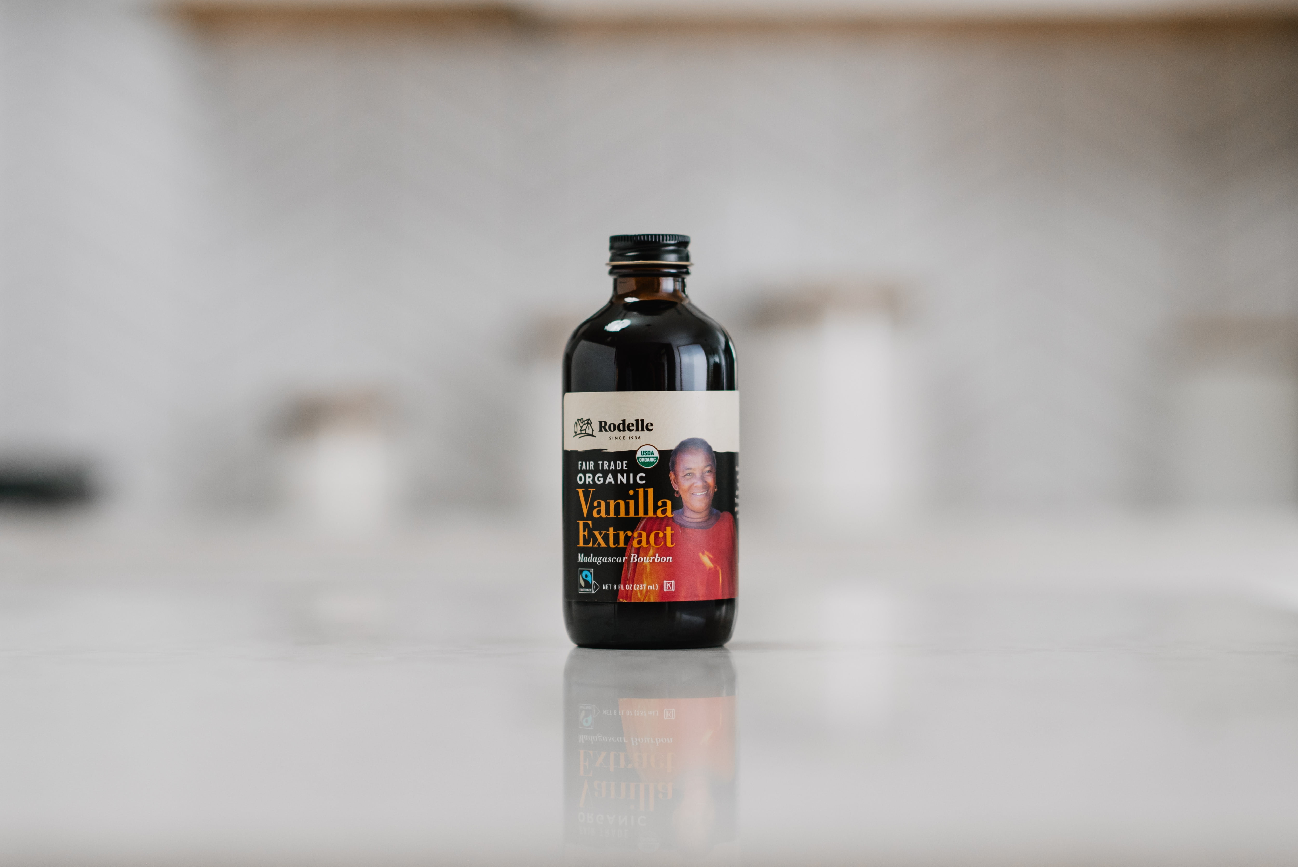 Rodelle Organic Fairtrade Pure Vanilla Extract, Gluten-Free, Vegan, 8 fl oz