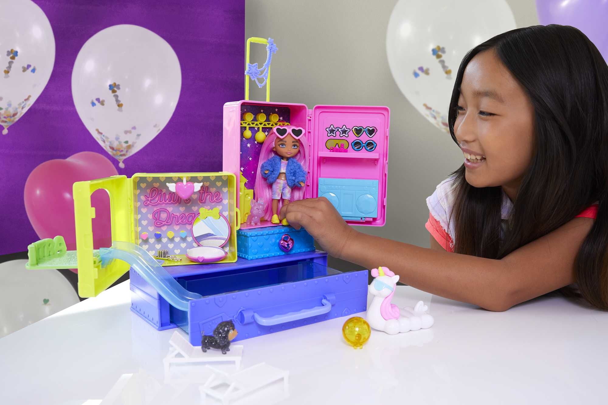 Barbie Extra Minis Pet Dollhouse, Travel Party Playset with Doll, Puppies & Accessories
