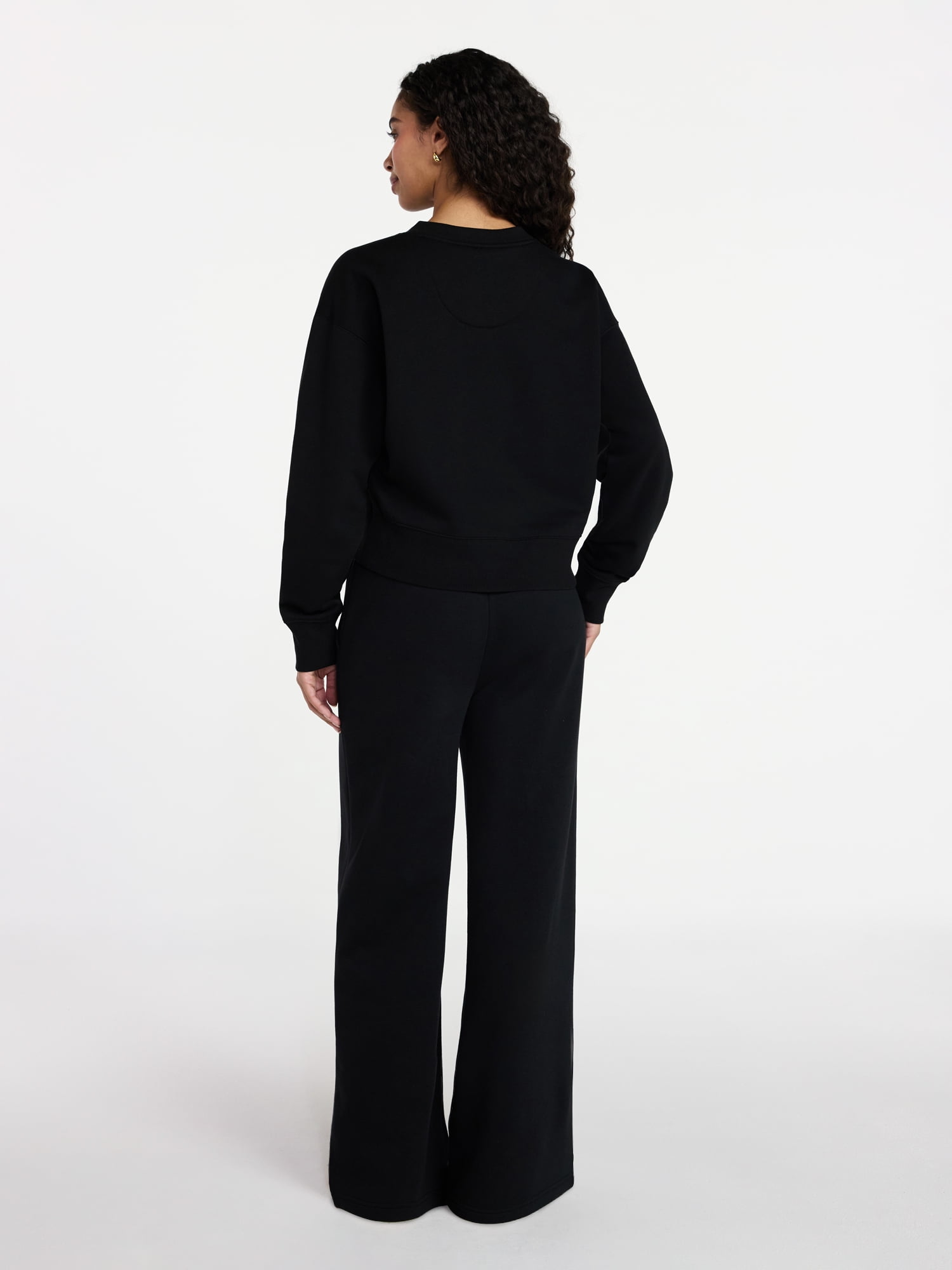 Time and Tru Women's and Women's Plus V-Neck Sweatshirt and Pants Set, 2-Piece, Sizes XS-4X