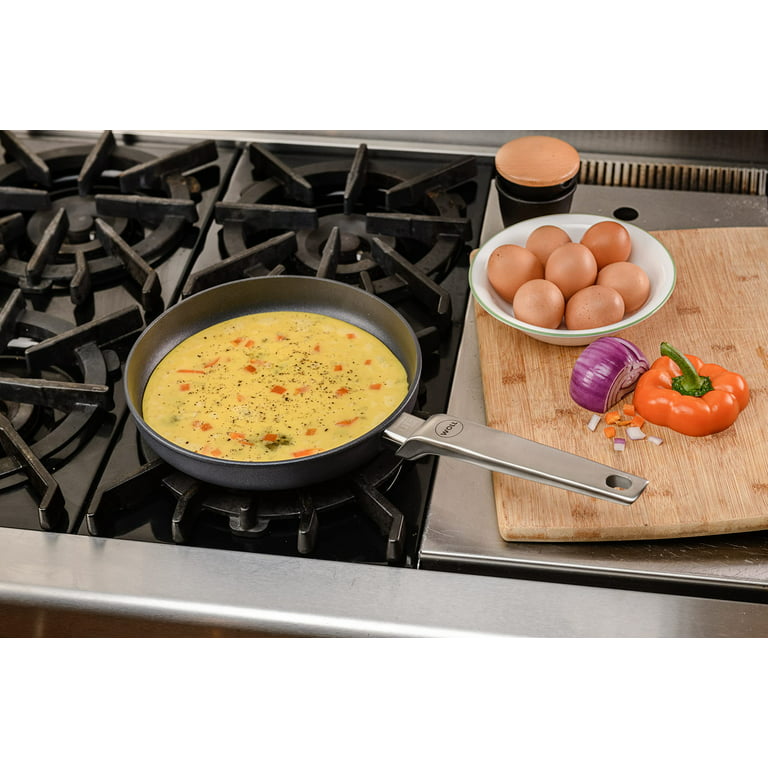 Woll Diamond Lite Fry Pan with Lid, 11-Inch
