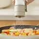 thumbnail image 4 of Juego de 6 tarros de especias de vidrio premium con tapas herméticas para organizar la despensa de la cocina. Recipientes transparentes para condimentos con tapas selladas para almacenar, 4 of 7