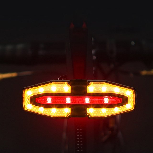 Luz trasera de bicicleta recargable con señales de giro Advertencia de luces de bicicleta de bicicleta inalámbrica Control remoto Luz de retroceso para ciclismo de seguridad