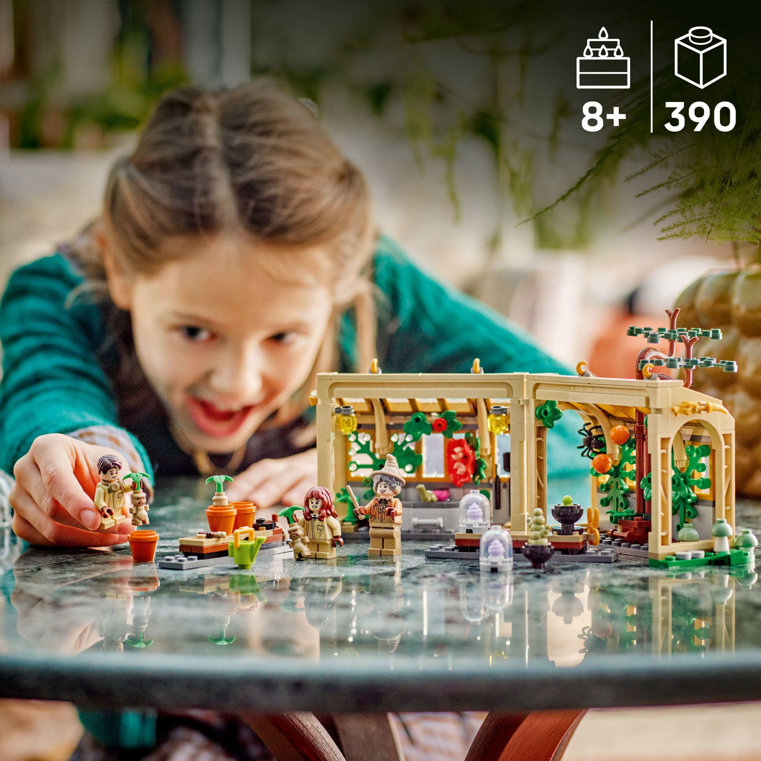 LEGO Harry Potter Le Château de Poudlard : le Cours de Botanique, Cadeau de Sorcier 76445