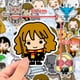 thumbnail image 1 of Colección de personajes lindos Pegatinas de cuenta de mano Pegatinas pequeñas de estilo Academia de magia de dibujos animados, 1 of 1