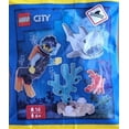 thumbnail image 3 of LEGO City : Minifigurine de Plongeur avec Récif et Requin (6 Ans et +), 3 of 5