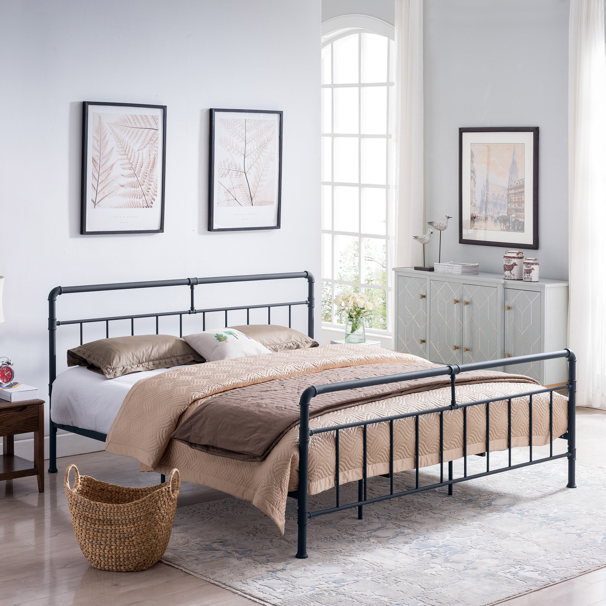 Noble House Yakub Industrial QueenSize Iron Minimal Bed Frame