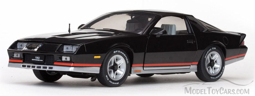 1982 Chevy Camaro Z28 T-Top, Black - Sun Star 1927 - 1/18 Scale ...