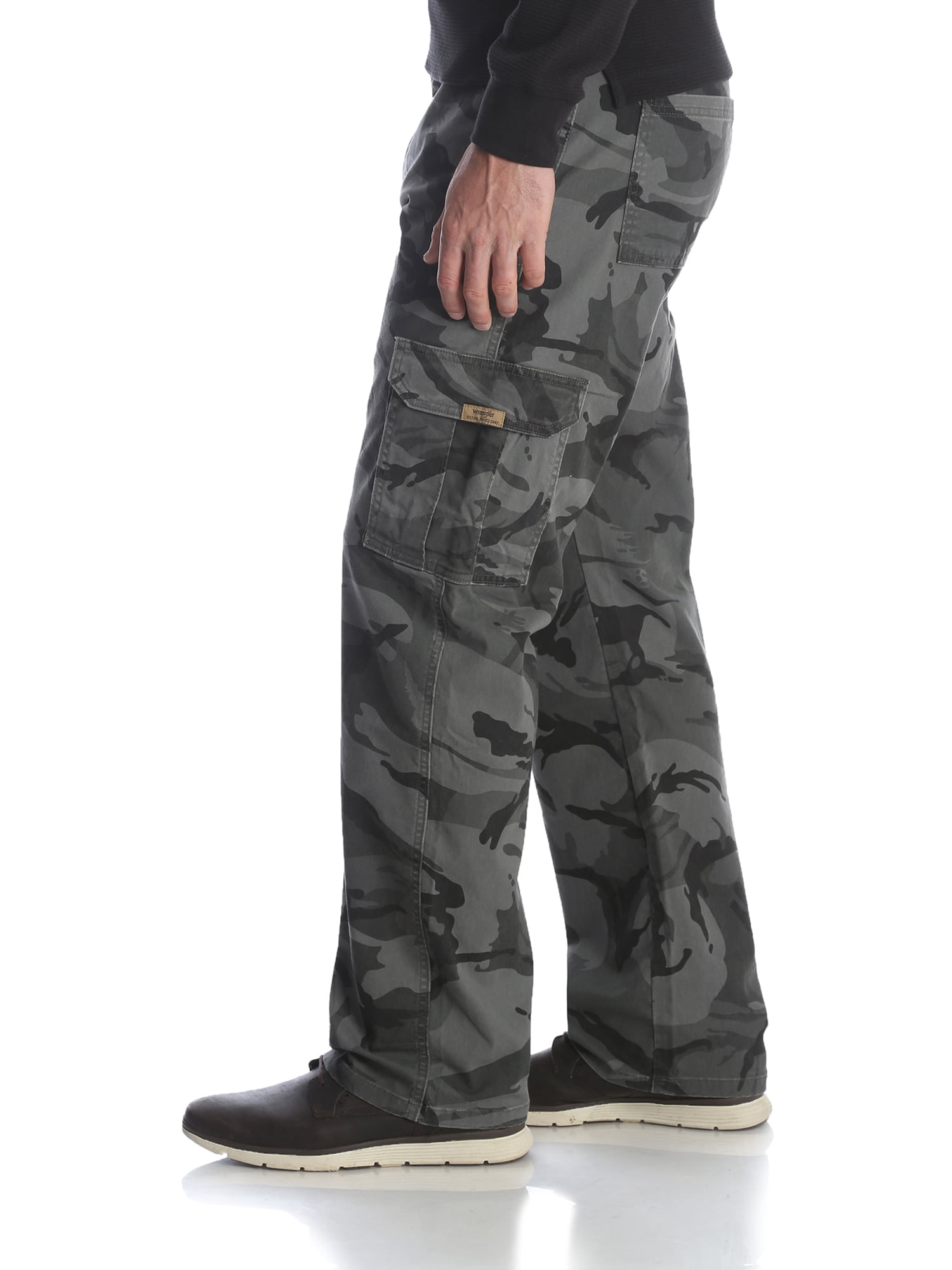 Wrangler® Men's Comfort Flex Waist Cargo Pant in Breen