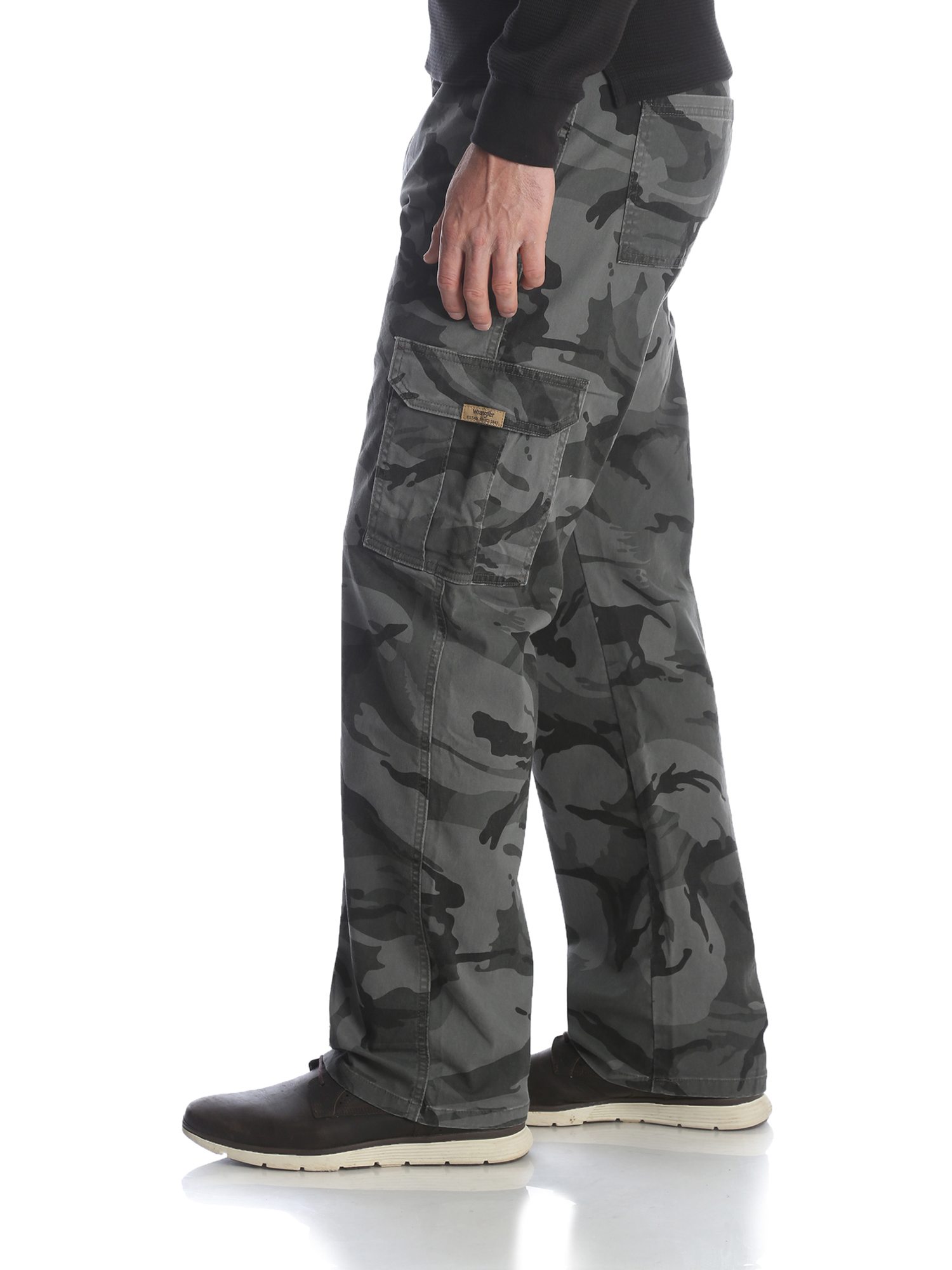 Wrangler Men's Comfort Solution Flex Waistband Cargo Pants photo 4