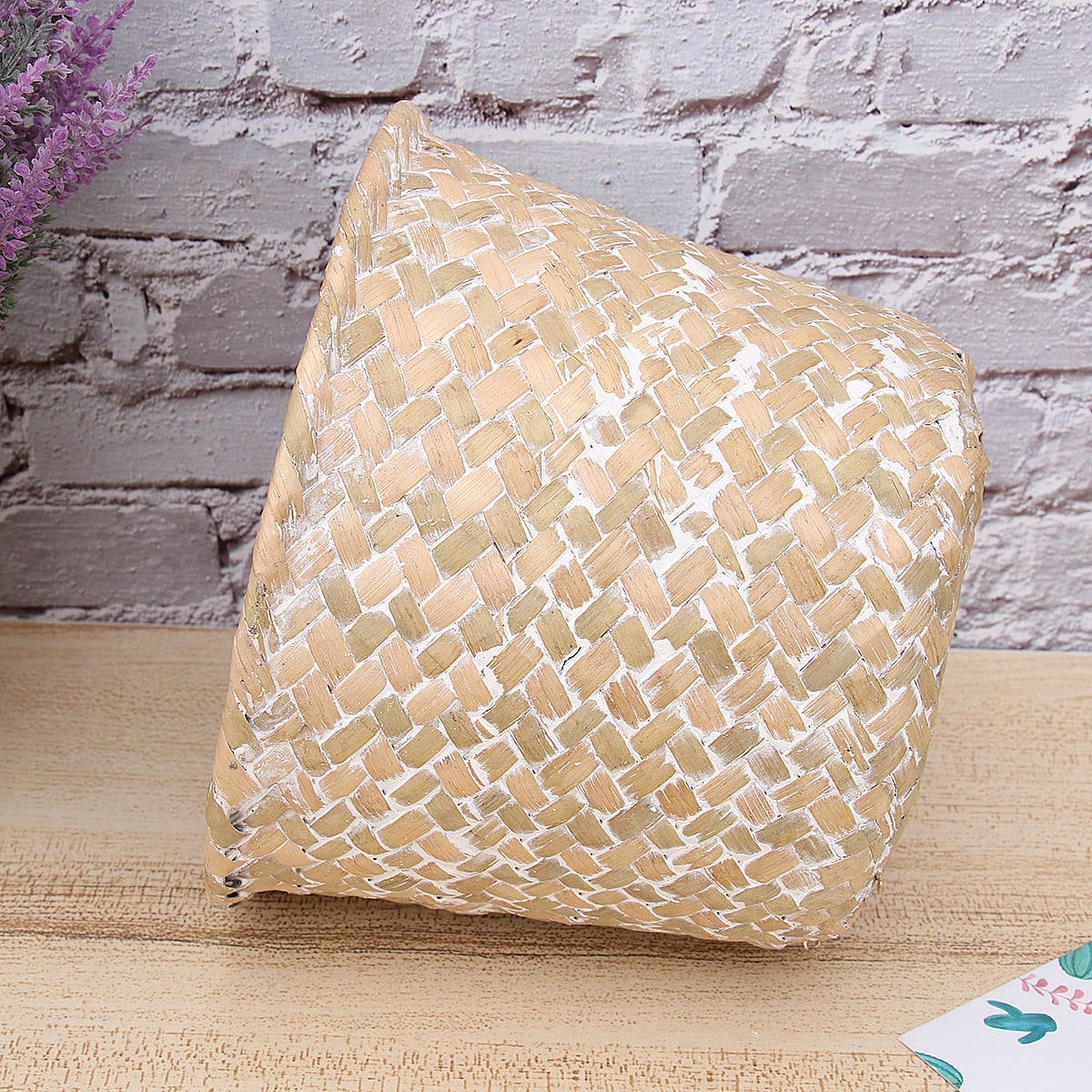 LOLIPPYY Sundries Storage Box Light Brown Grass Basket Woven Cosmetic Storage Solution