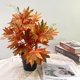 thumbnail image 3 of KAKOWELY Decoración de hojas de arce artificiales, rama de arce otoñal, arreglo floral para interiores., 3 of 5