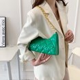 thumbnail image 3 of Bolsa de cuero de PU de moda de axila informal con cadena en relieve de amor (Verde) Ehuebsd Para estrenar, 3 of 9