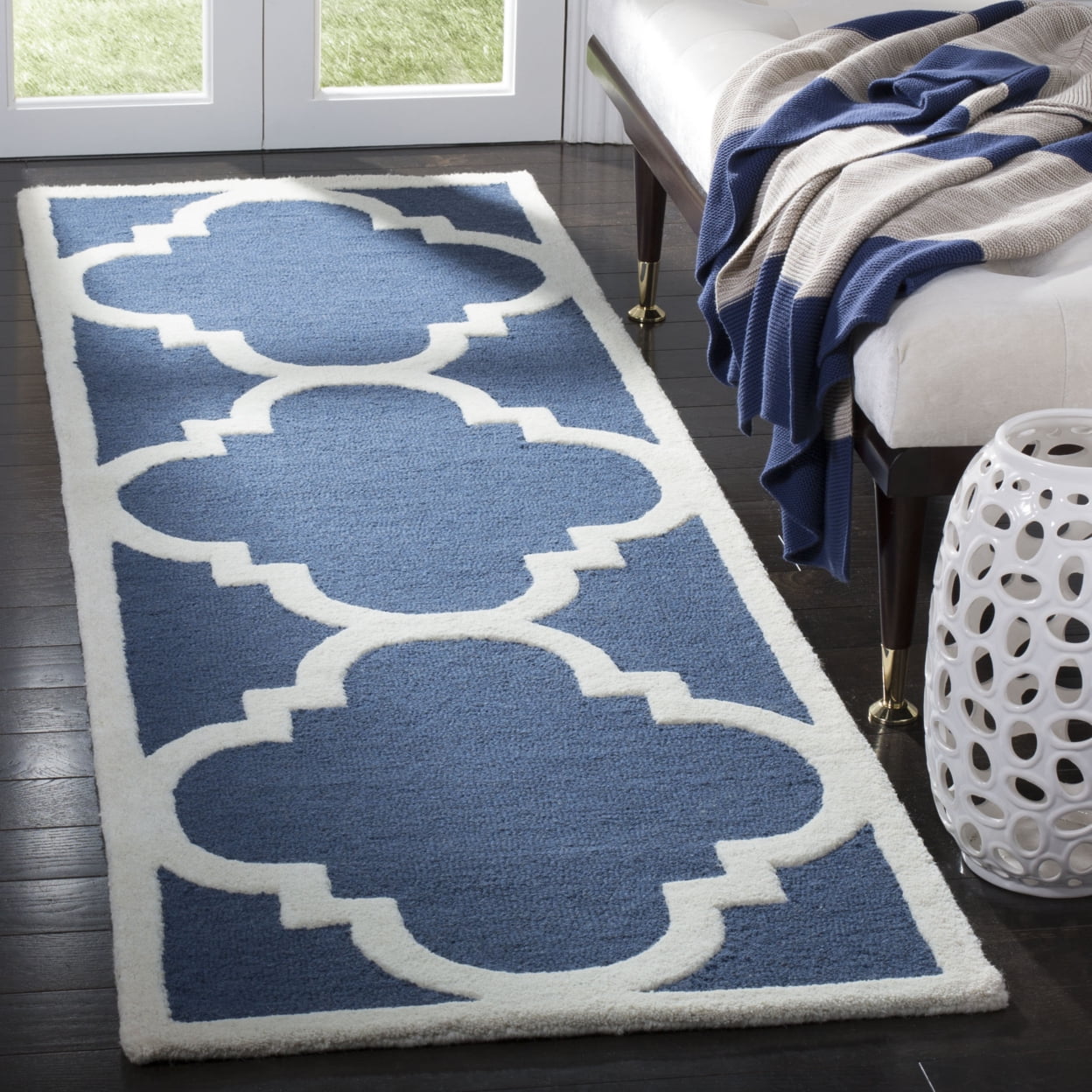 SAFAVIEH Cambridge Justine Geometric Wool Area Rug, Navy/Ivory, 8' x 10'