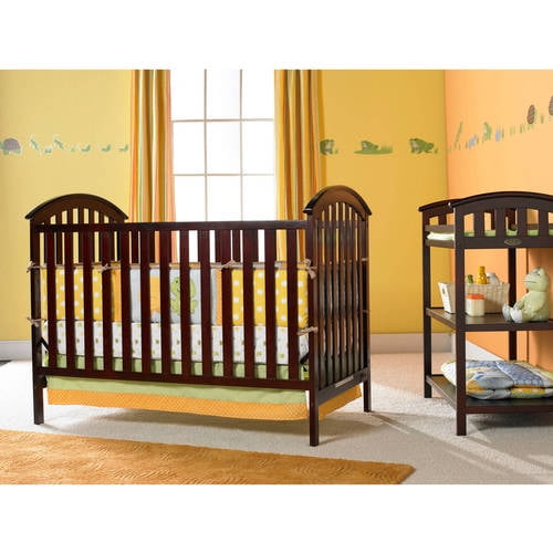 Graco Freeport Classic 4 in 1 Convertible Crib