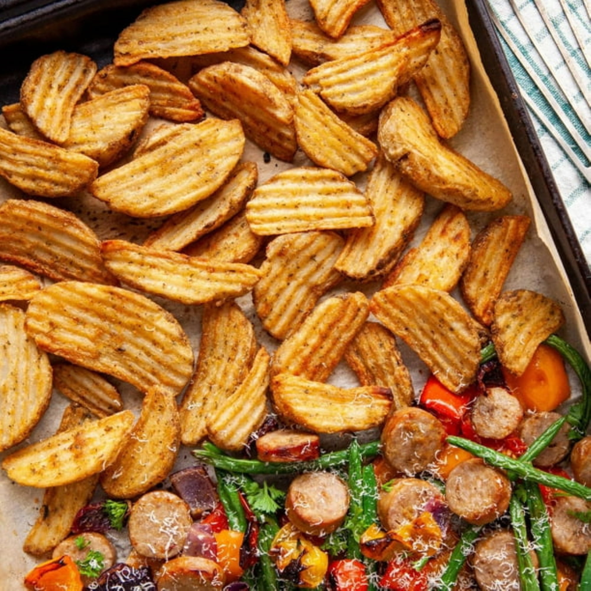 Cavendish Farms Garlic and Rosemary Potato Wedges | Made in Canada | Proud Canadian Company, 1.8 kg