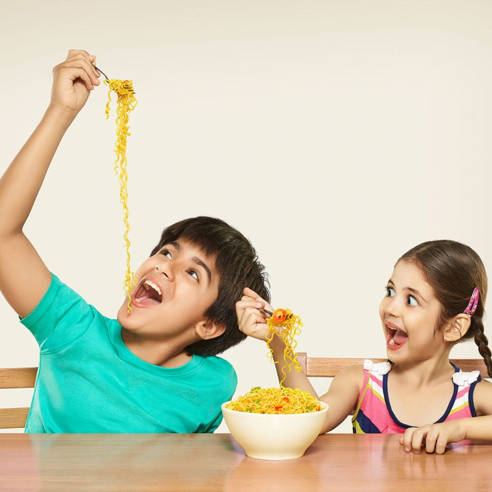 Ramen Instant Noodle Variety Asian Style : Chicken Curry Soup, Mi goreng Stir Fry (5-Pack) + MerlinsMart Zine | Indomie
